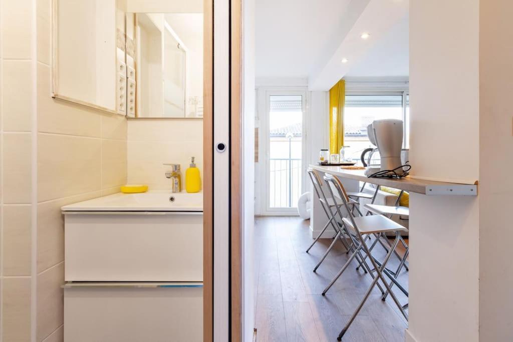 Apartment 1 Bedroom/clim/wifi, St Michel Station *